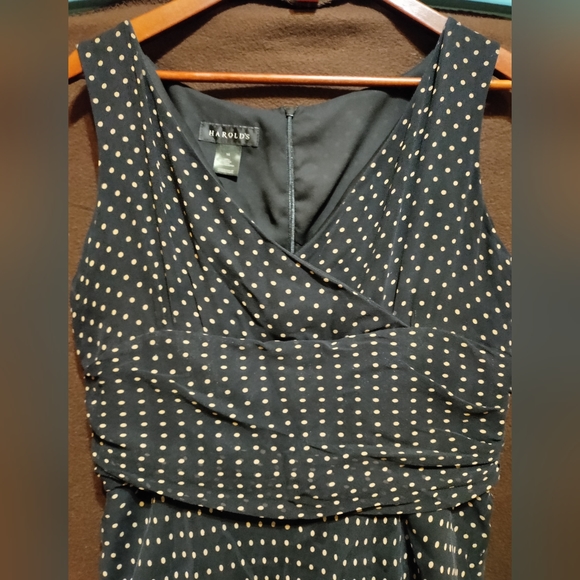 Harold's black polka dot sleeveless dress - Picture 3 of 4